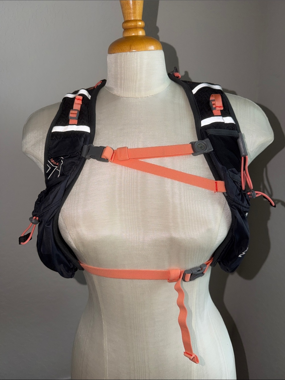 Nathan 2 Liter Running Vest